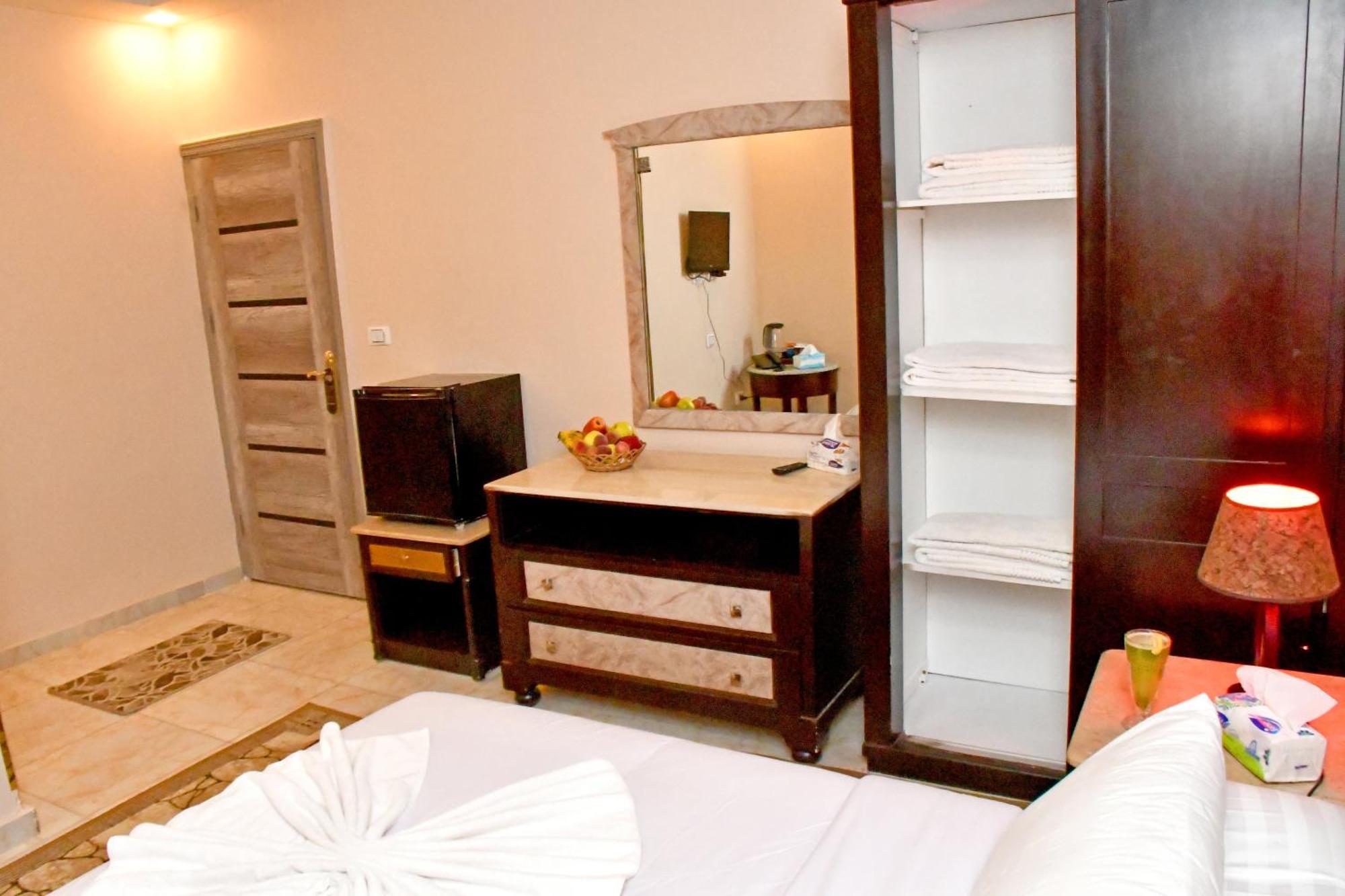 Nun Pyramids Hotel Kafret el-Gabal 객실 사진