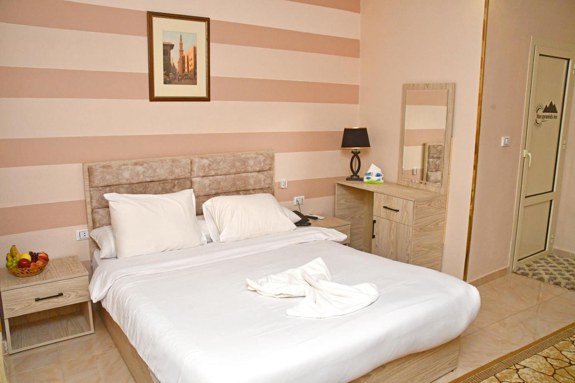 Nun Pyramids Hotel Kafret el-Gabal 객실 사진