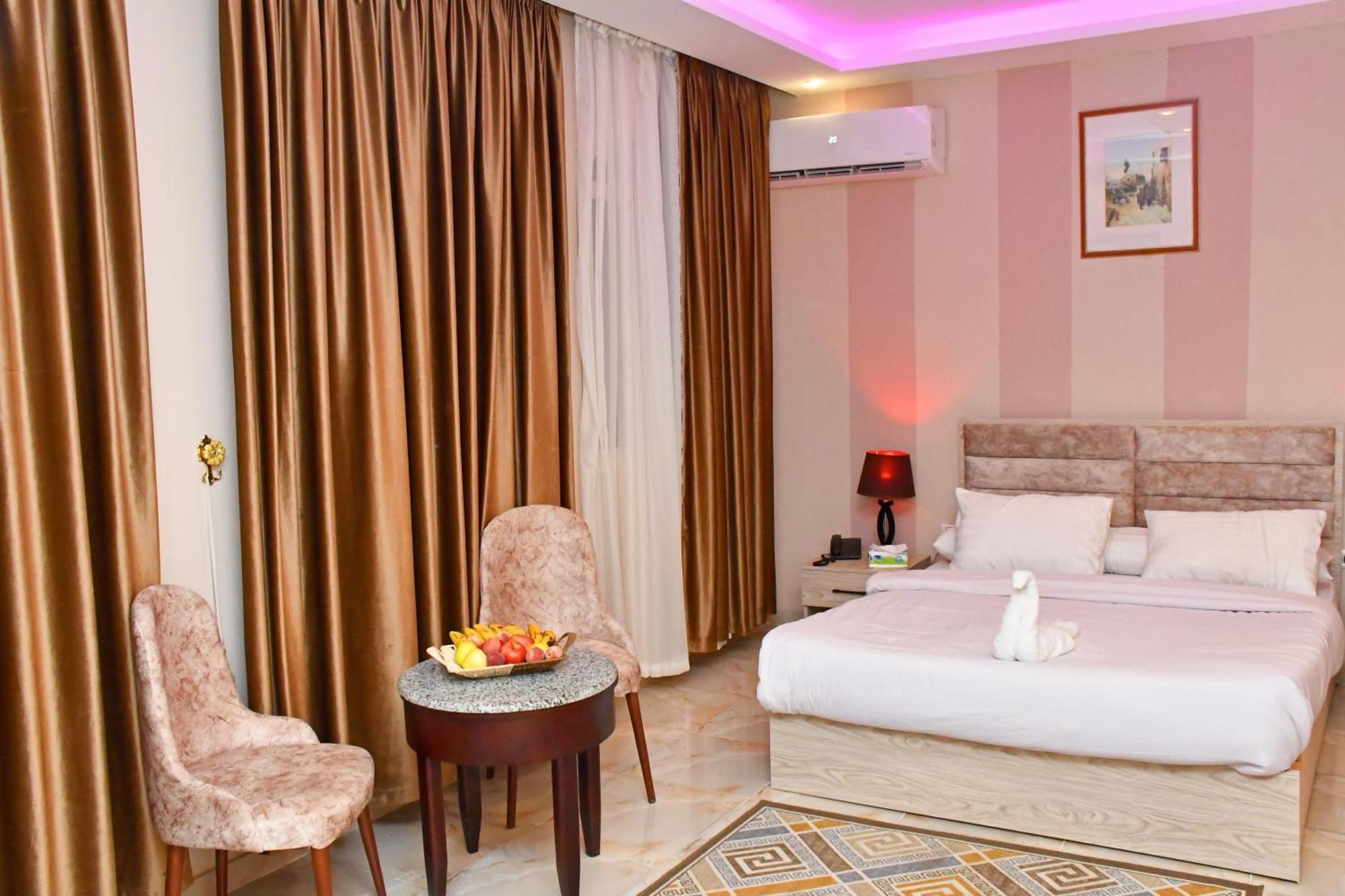 Nun Pyramids Hotel Kafret el-Gabal 객실 사진