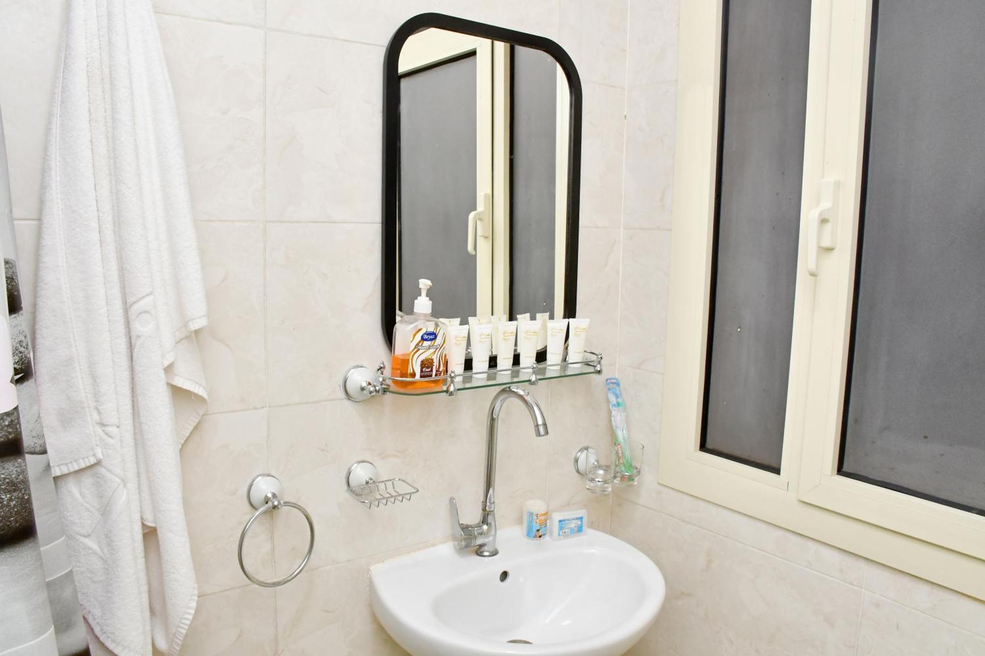 Nun Pyramids Hotel Kafret el-Gabal 객실 사진