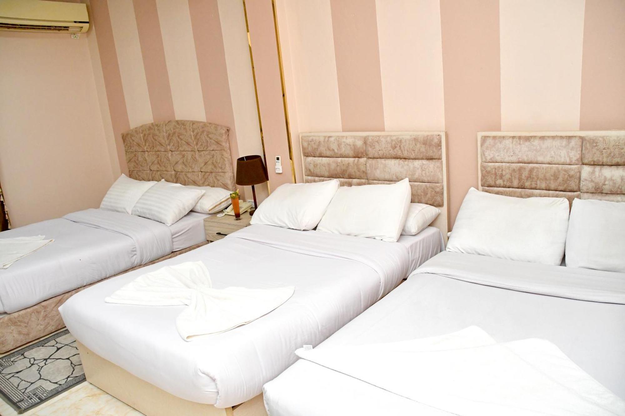 Nun Pyramids Hotel Kafret el-Gabal 객실 사진